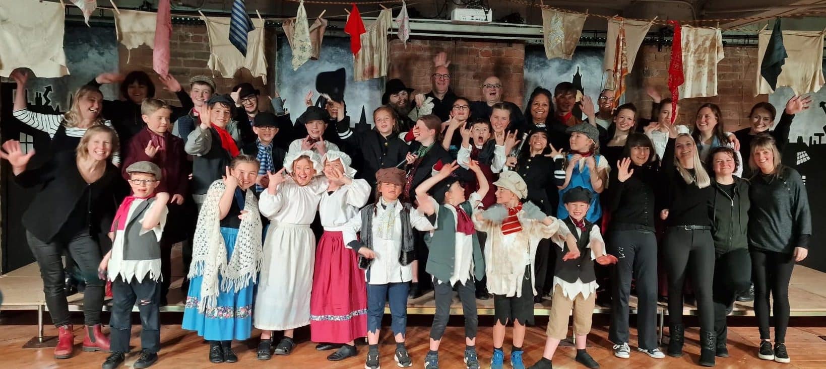 CYGNETS CAST AND CREW - OLIVER
